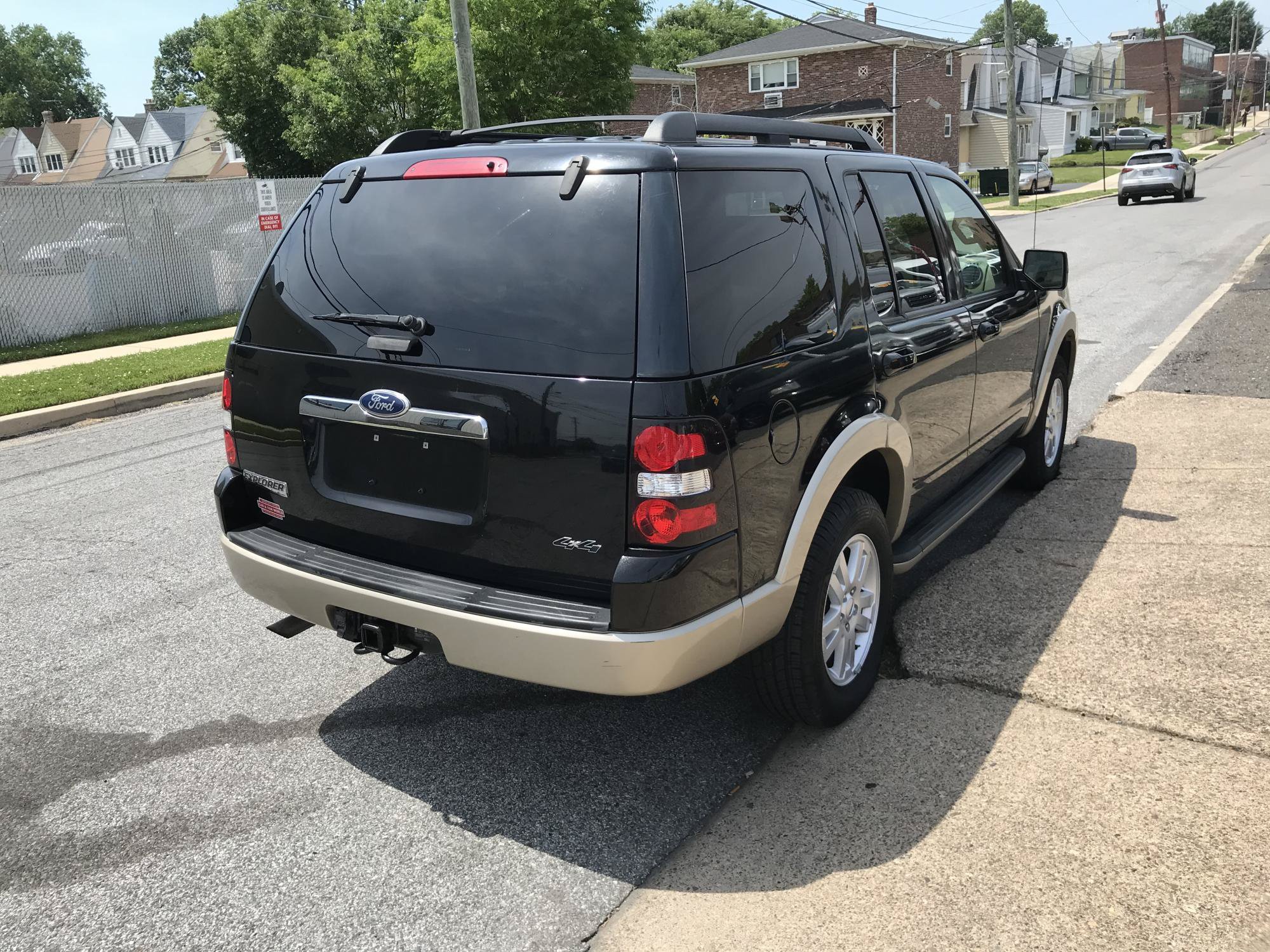 Used 2010 Ford Explorer Eddie Bauer AWD/4WD image 3