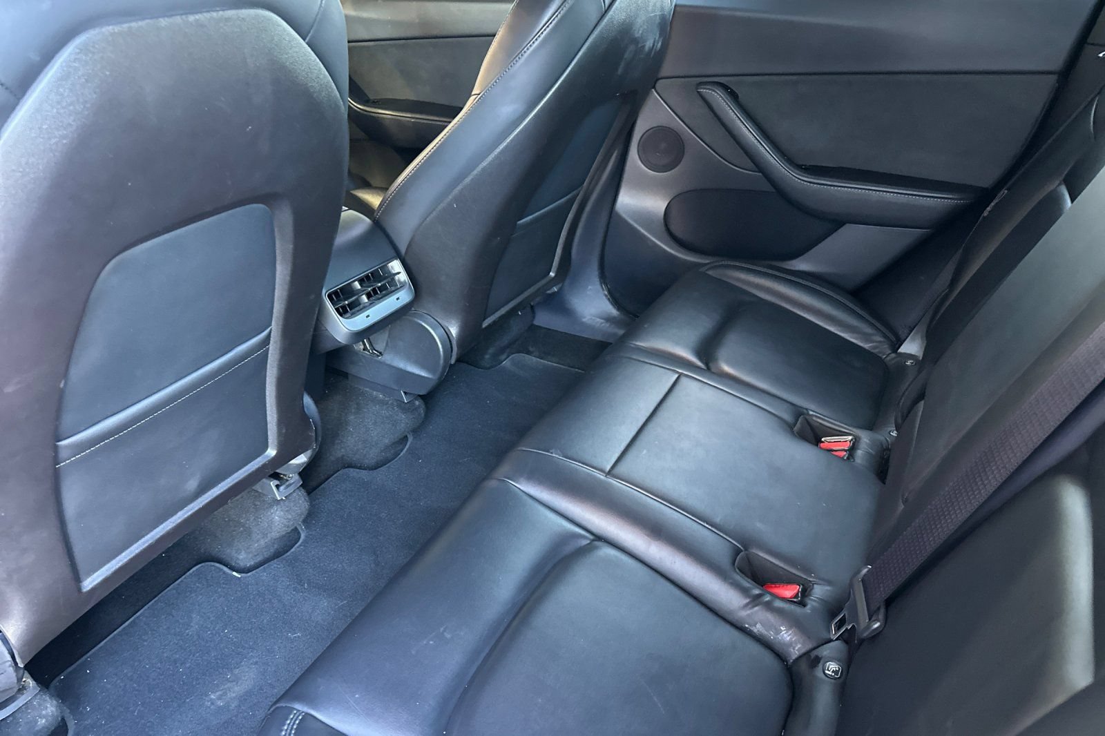 Used 2020 Tesla Model Y Long Range AWD/4WD image 11