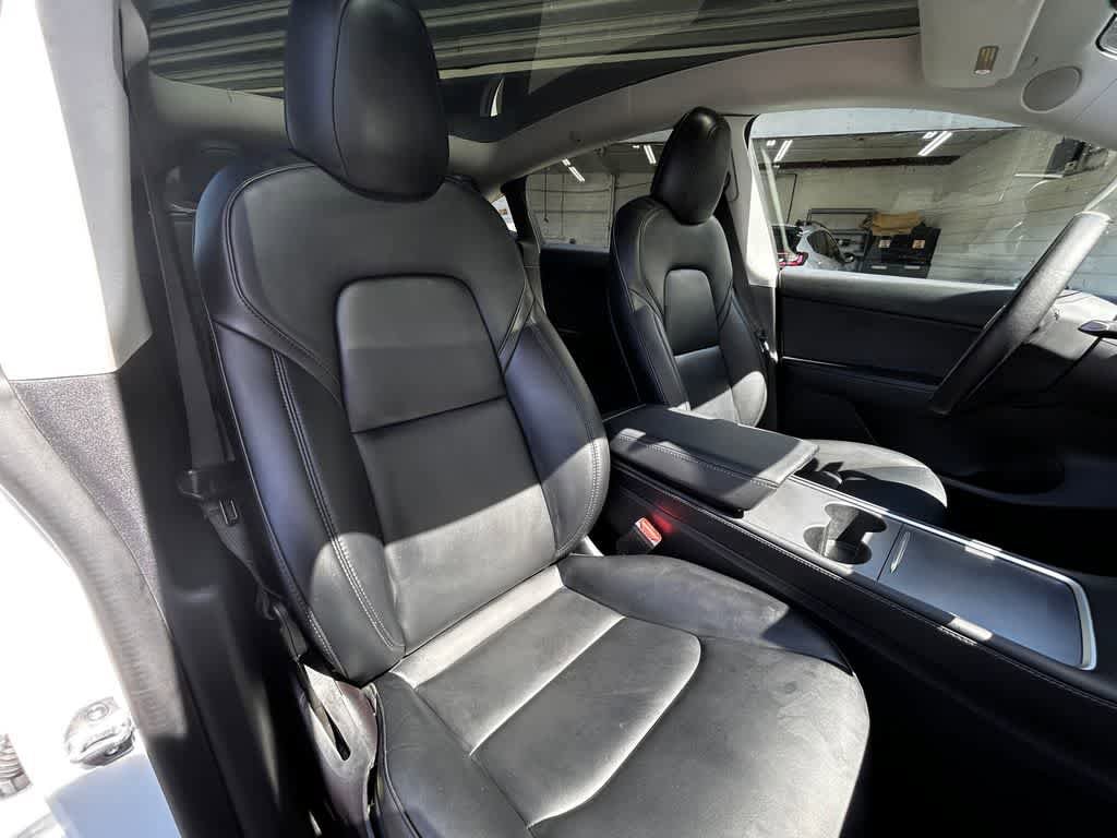 Used 2022 Tesla Model Y Long Range AWD/4WD image 15