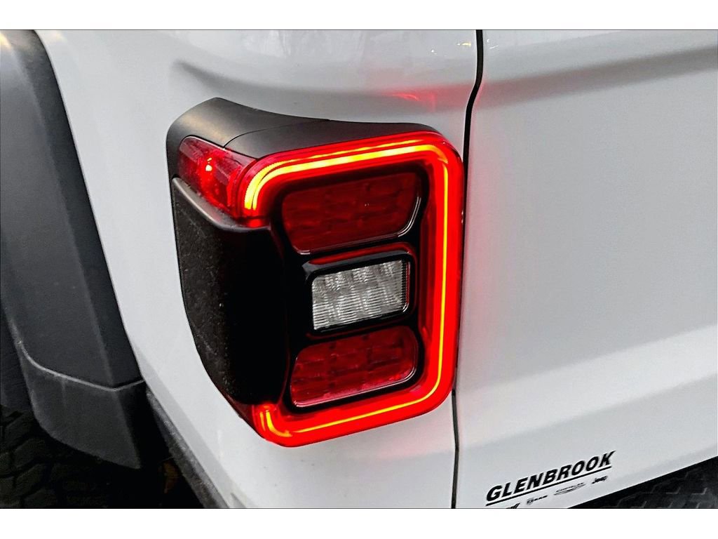 Used 2025 Jeep Gladiator Mojave w/ Safety Group image 33