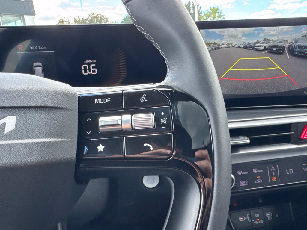 New 2026 Kia Sorento S w/ S Panoramic Sunroof Package FWD image 18