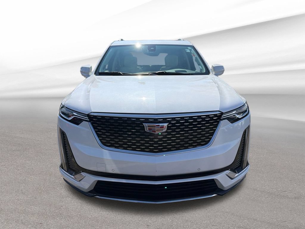 Certified 2024 Cadillac XT6 Premium Luxury w/ Technology Package AWD/4WD image 9