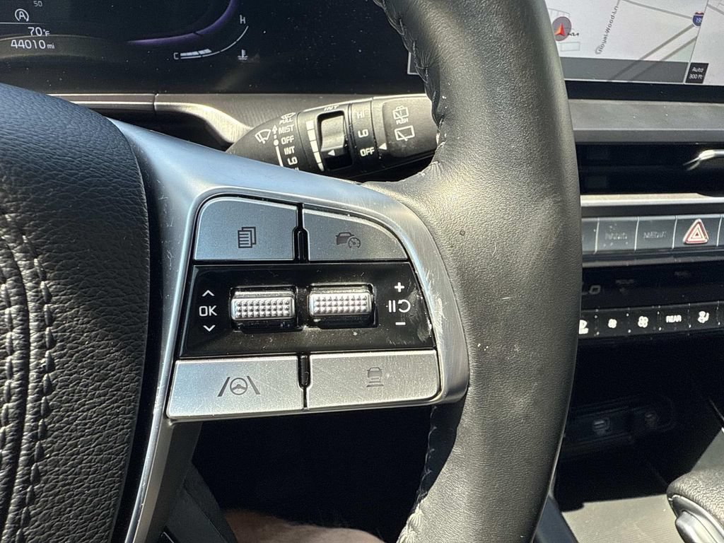 Used 2024 Kia Telluride LX AWD/4WD image 28