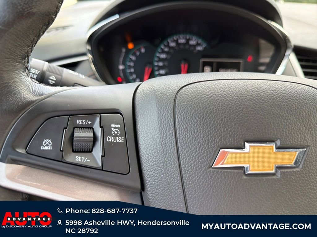 Used 2022 Chevrolet Trax LT w/ Driver Confidence Package image 21