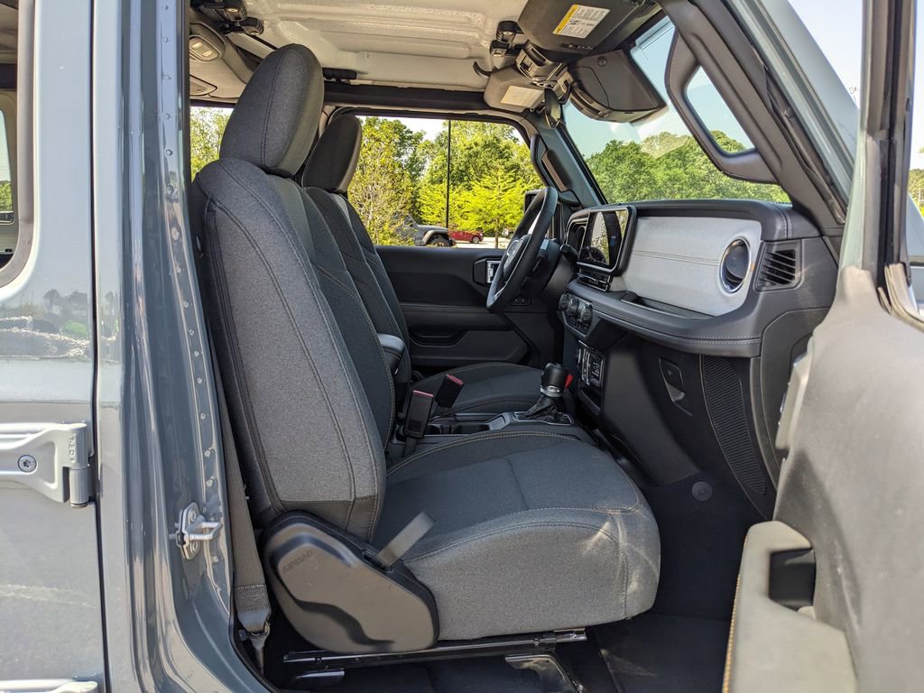 Certified 2025 Jeep Wrangler Unlimited Sahara AWD/4WD image 49