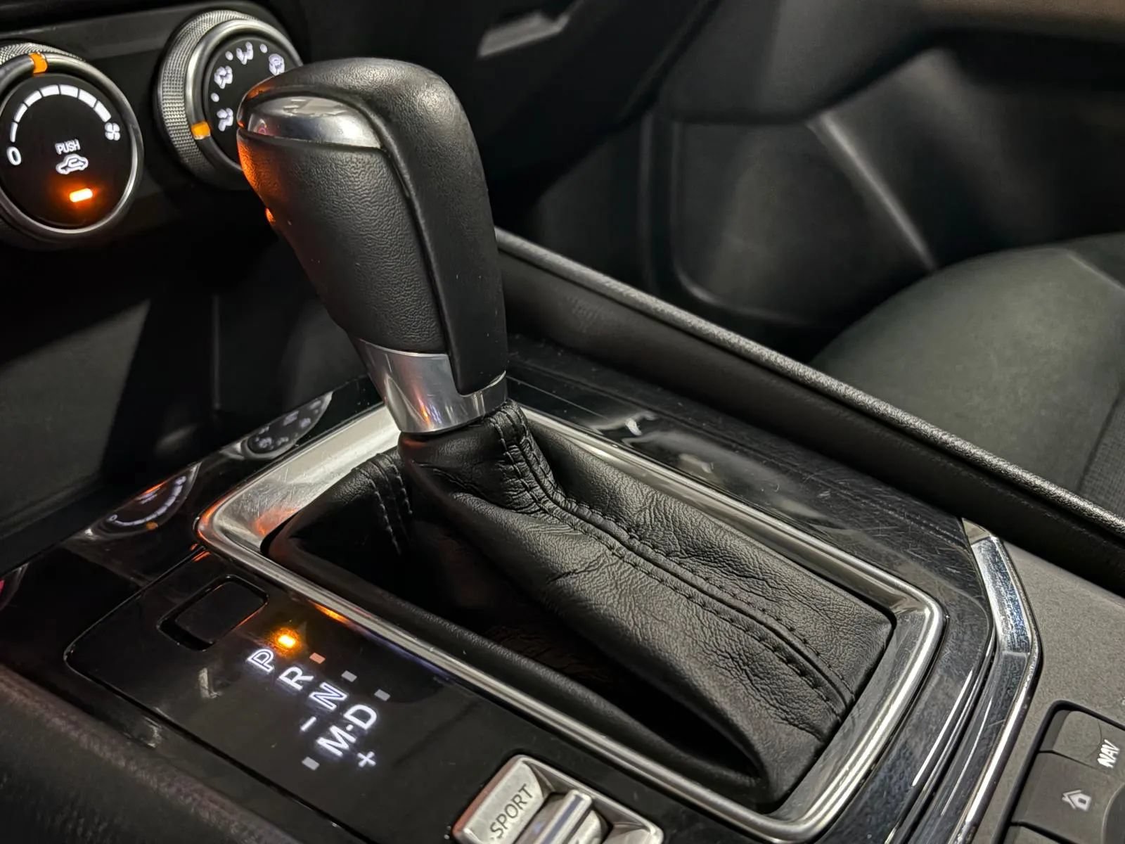 Used 2019 MAZDA CX-5 Sport AWD/4WD image 38