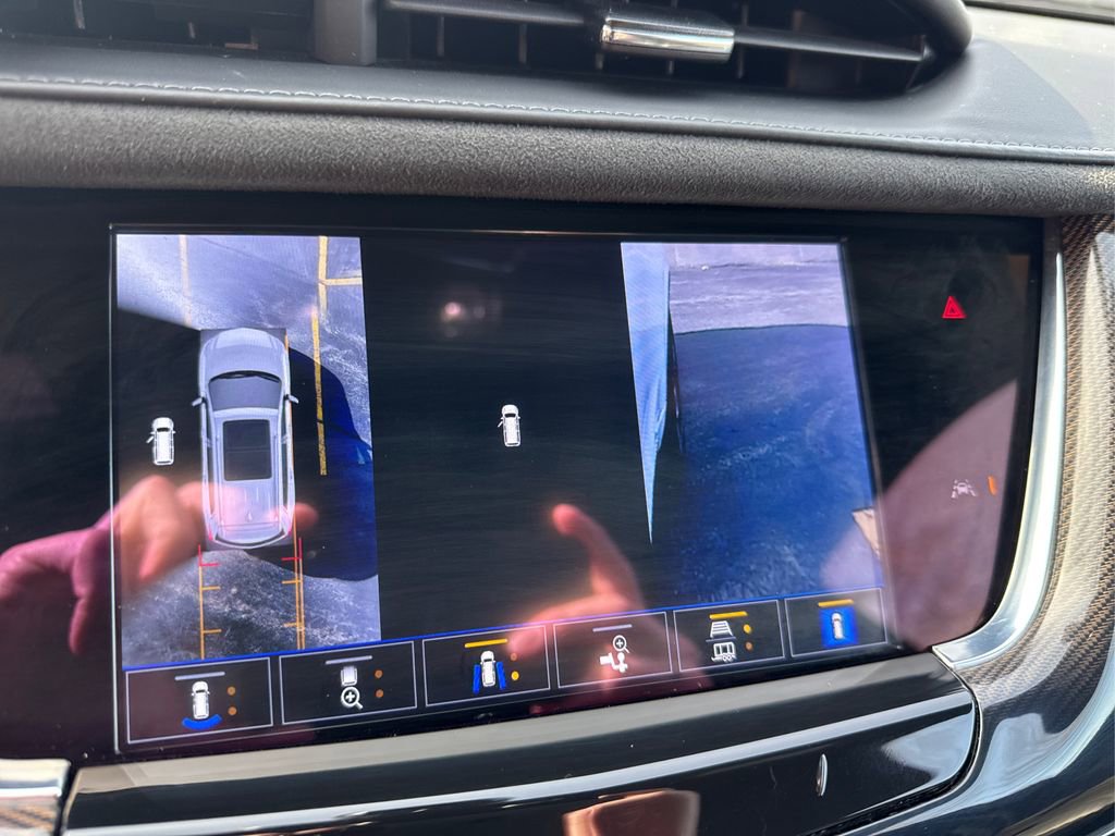 Used 2023 Cadillac XT6 Sport w/ Platinum Package image 46