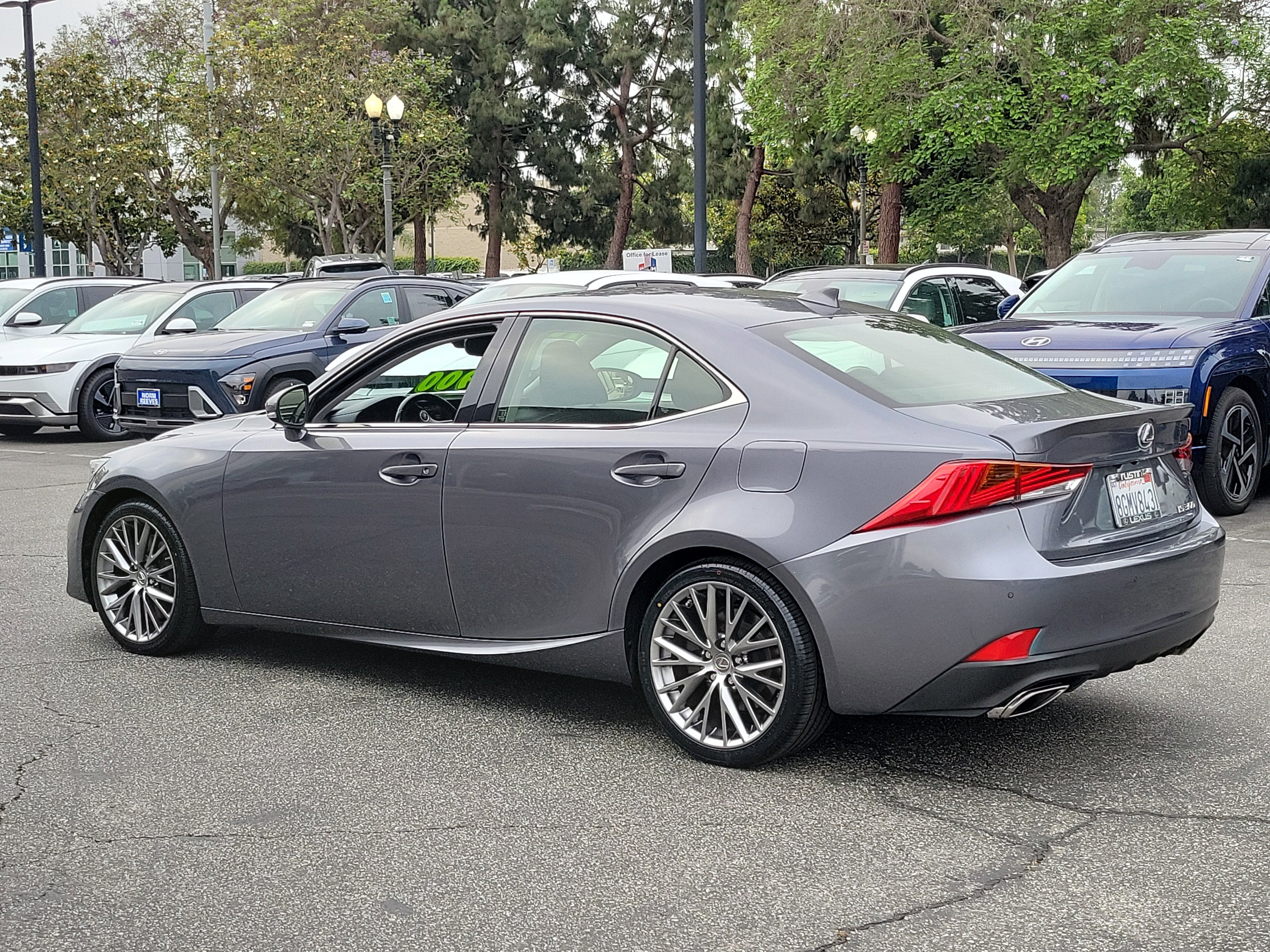 Used 2018 Lexus IS 300 w/ Comfort Package RWD image 27