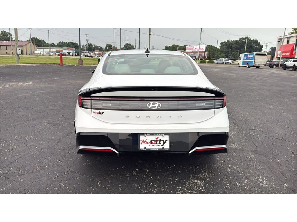 Used 2024 Hyundai Sonata SEL FWD image 6