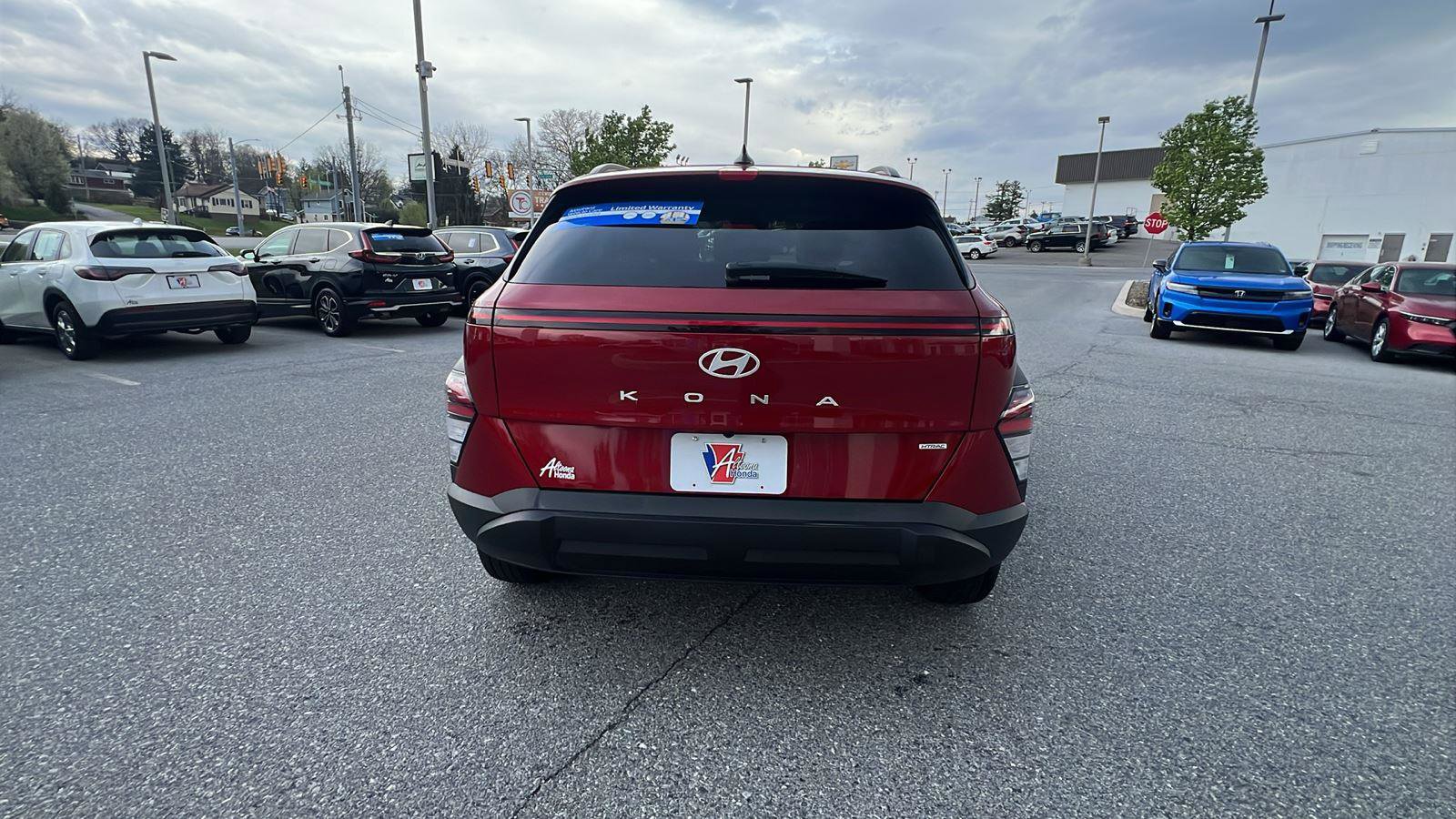 Used 2025 Hyundai Kona SEL image 5