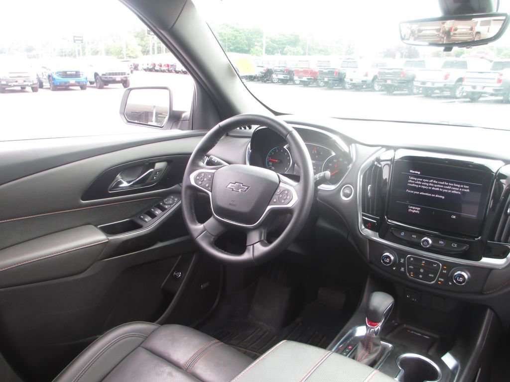 Used 2023 Chevrolet Traverse RS AWD/4WD image 26