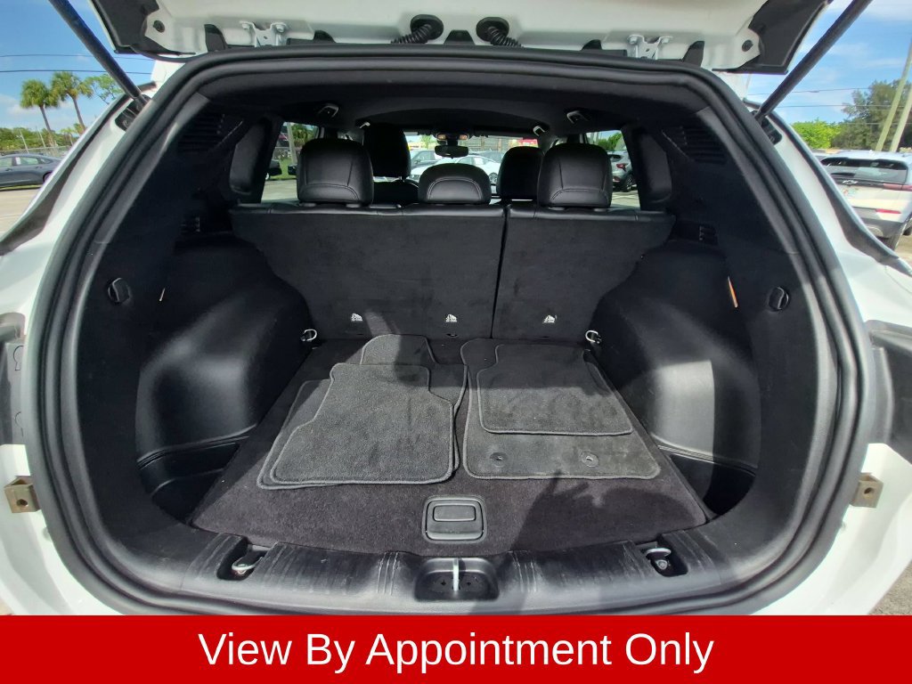Used 2025 Jeep Compass Latitude AWD/4WD image 28