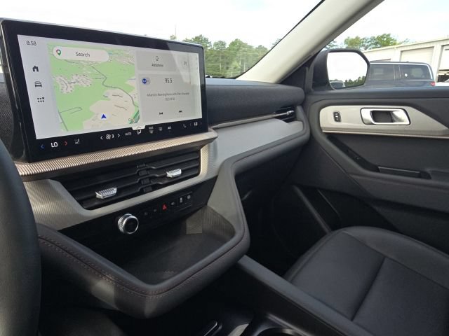 Used 2025 Ford Explorer Active w/ Active Comfort Package RWD image 28