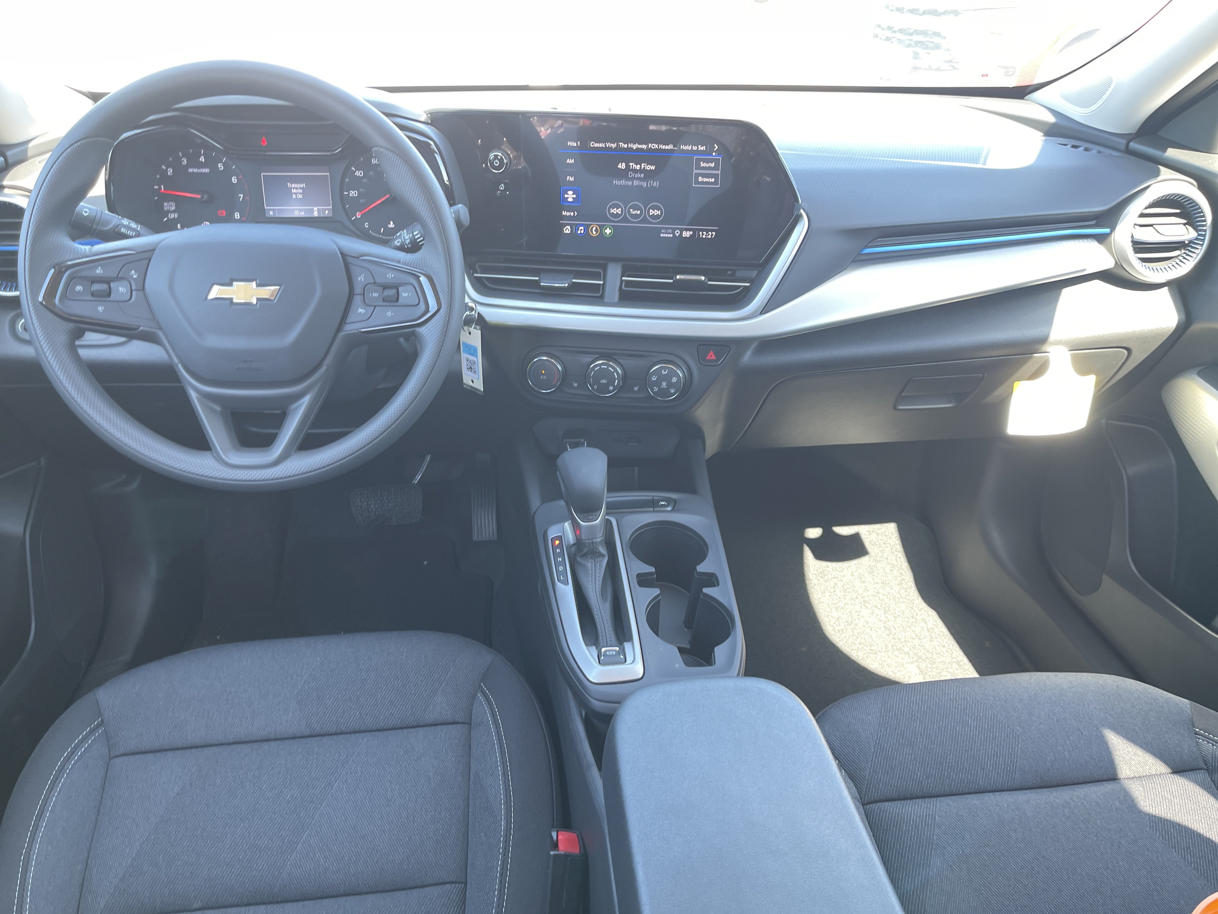 New 2026 Chevrolet Trax LS w/ LS Convenience Package FWD image 15