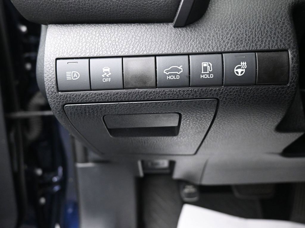 Used 2021 Toyota Camry SE image 20