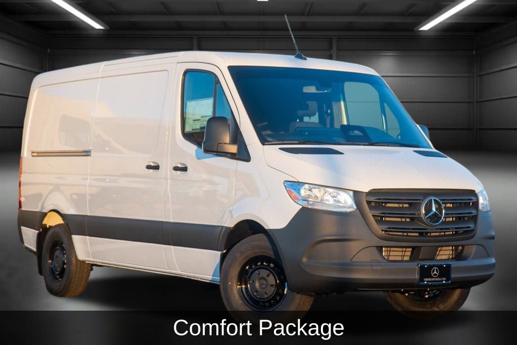 Used 2025 Mercedes-Benz Sprinter 2500 video 3