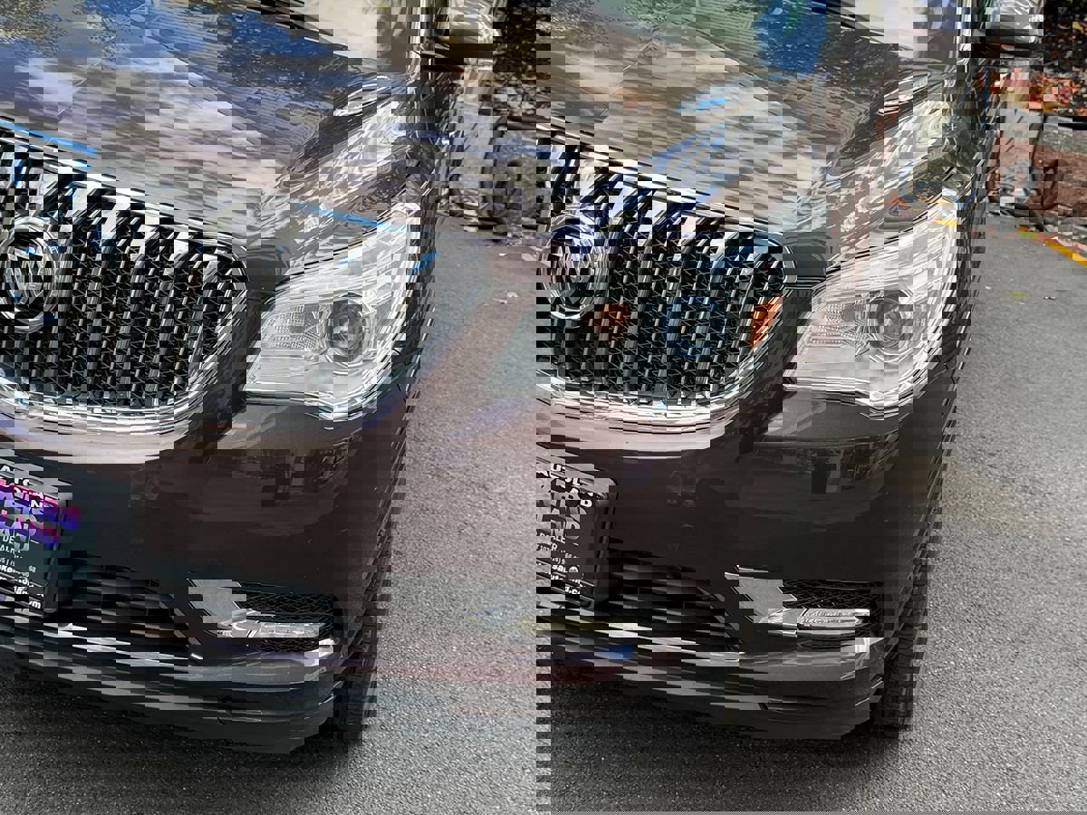 Used 2017 Buick Enclave Leather image 8