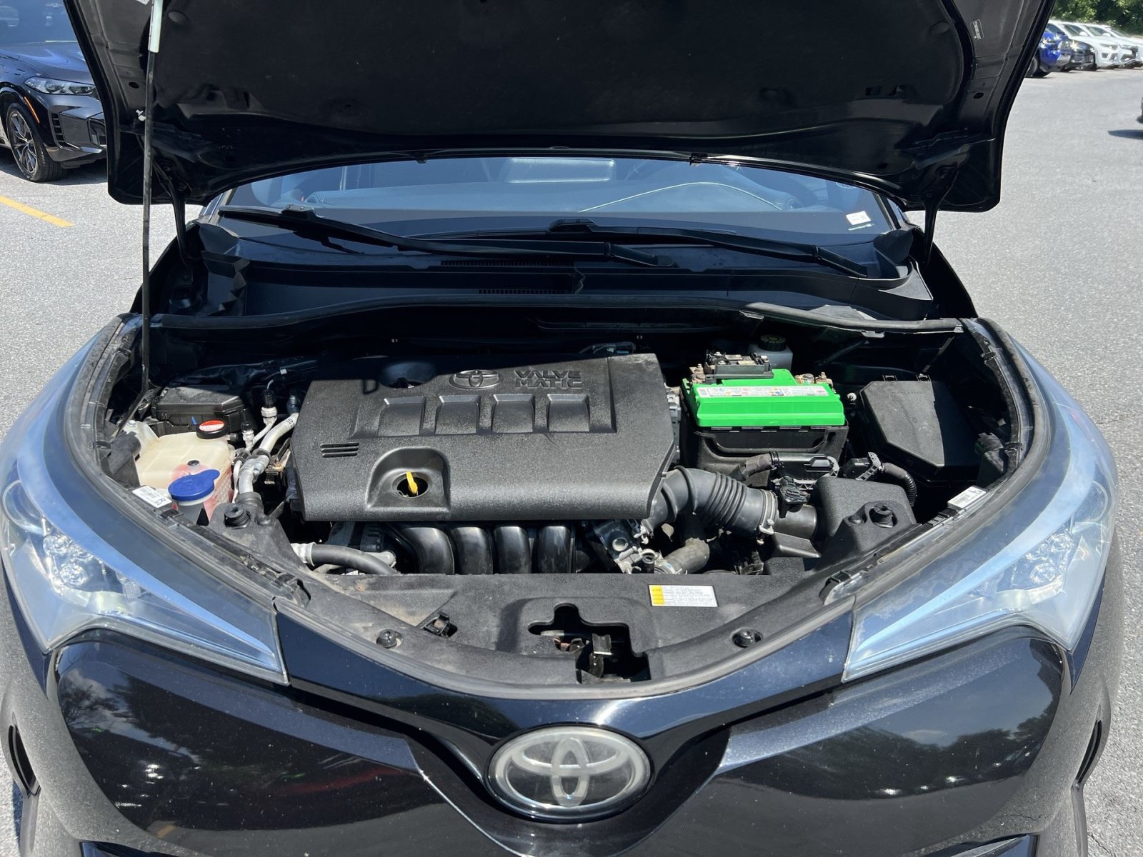 Used 2018 Toyota C-HR XLE FWD image 25