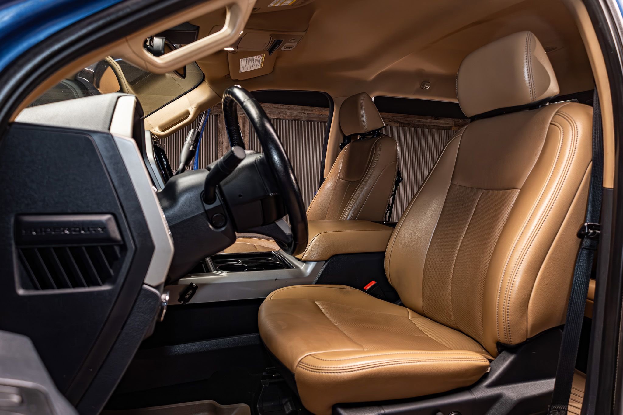 Used 2022 Ford F350 Lariat w/ Tremor Off-Road Package image 22