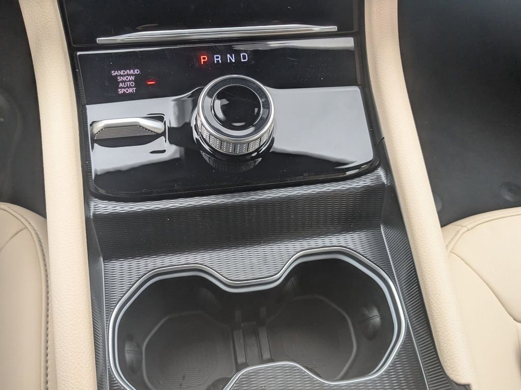 New 2025 Jeep Grand Cherokee Limited w/ Trailer Tow Package image 26