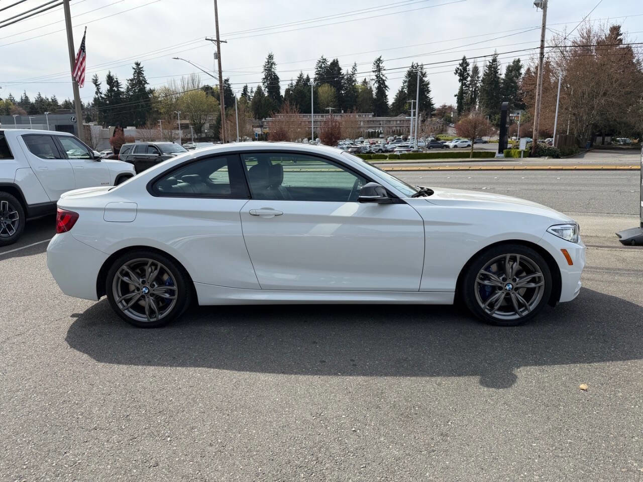 Used 2016 BMW M235i Coupe image 13