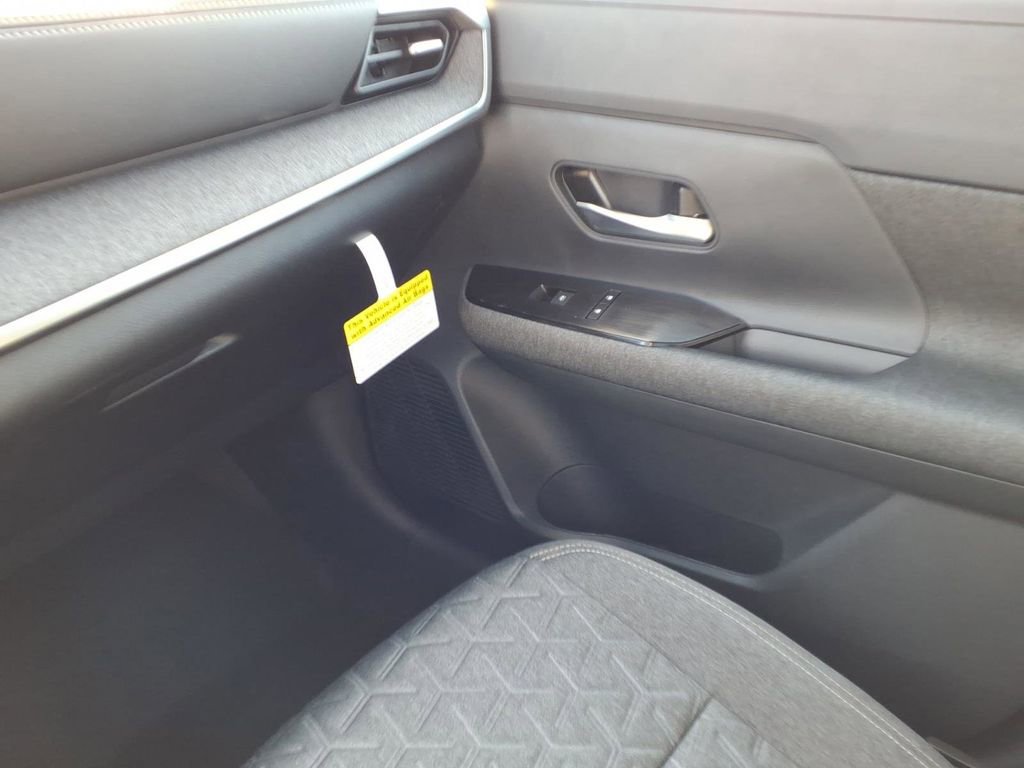 New 2026 Nissan Kicks SV image 25