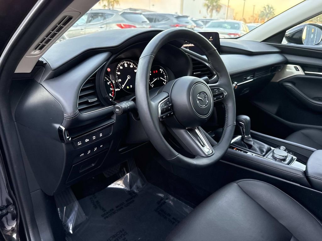 Certified 2025 MAZDA MAZDA3 2.5 Turbo Sedan w/Premium Plus image 25