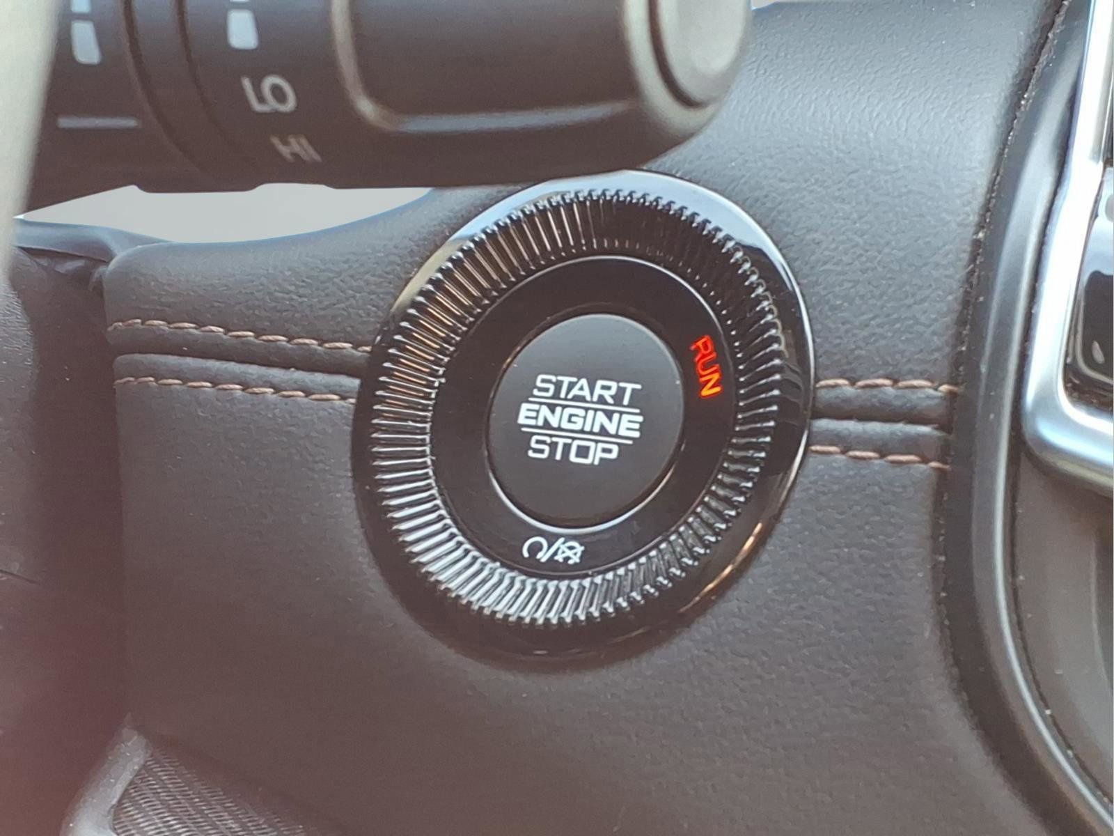 Used 2023 Jeep Compass Limited image 11