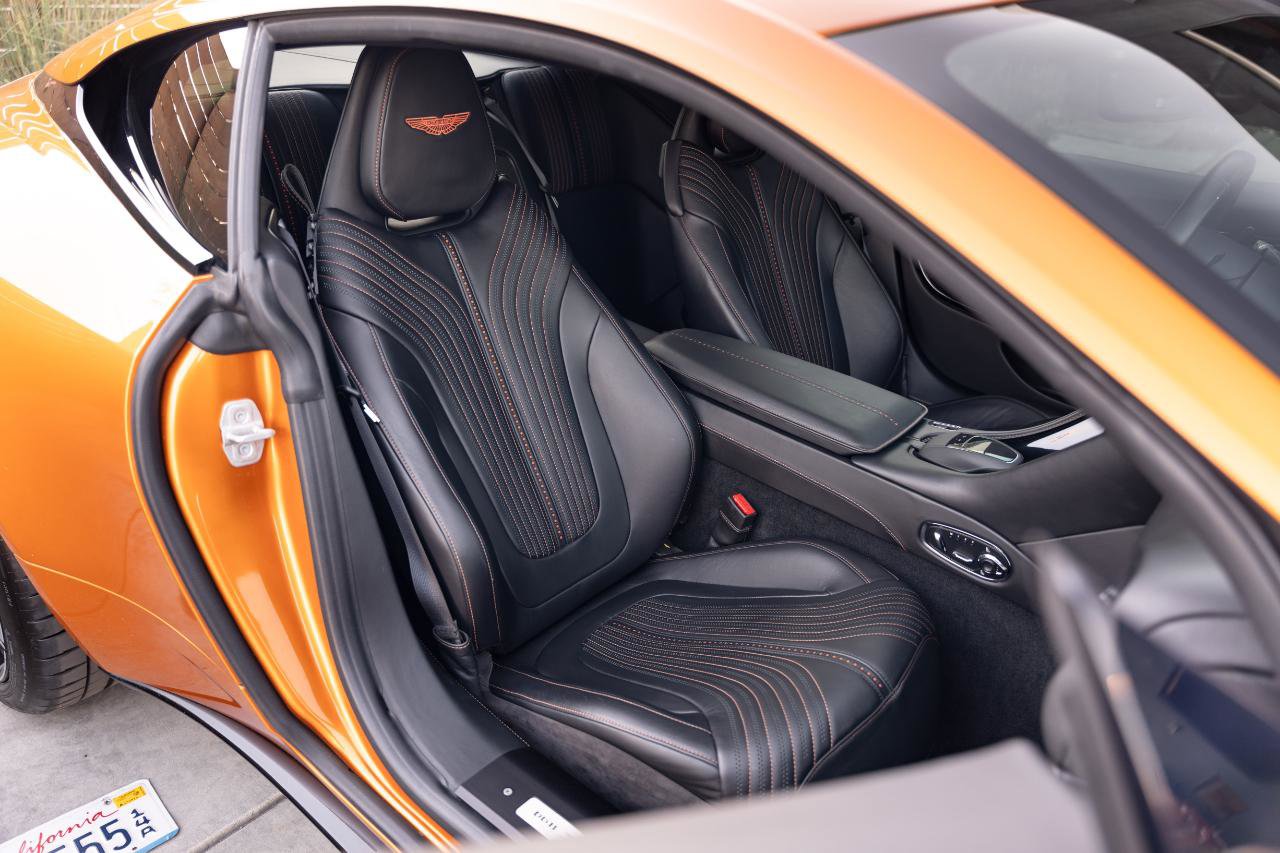 Used 2018 Aston Martin DB11 Coupe image 49