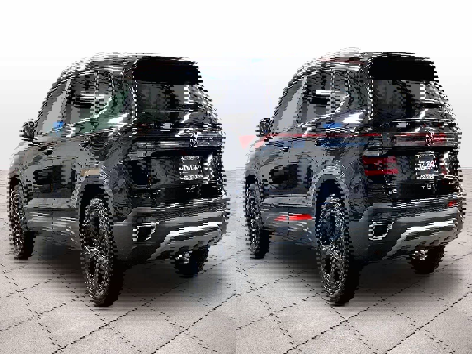 New 2026 Volkswagen Taos SEL image 3