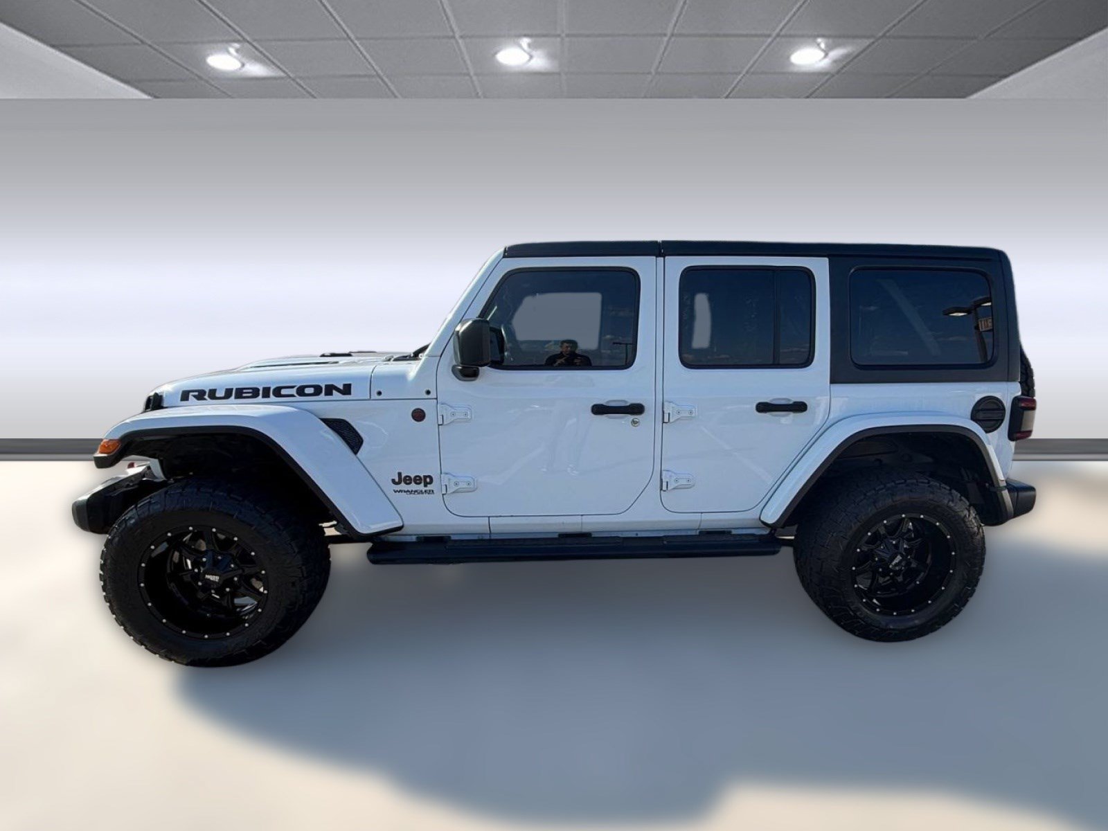 Used 2018 Jeep Wrangler Unlimited Rubicon AWD/4WD image 2