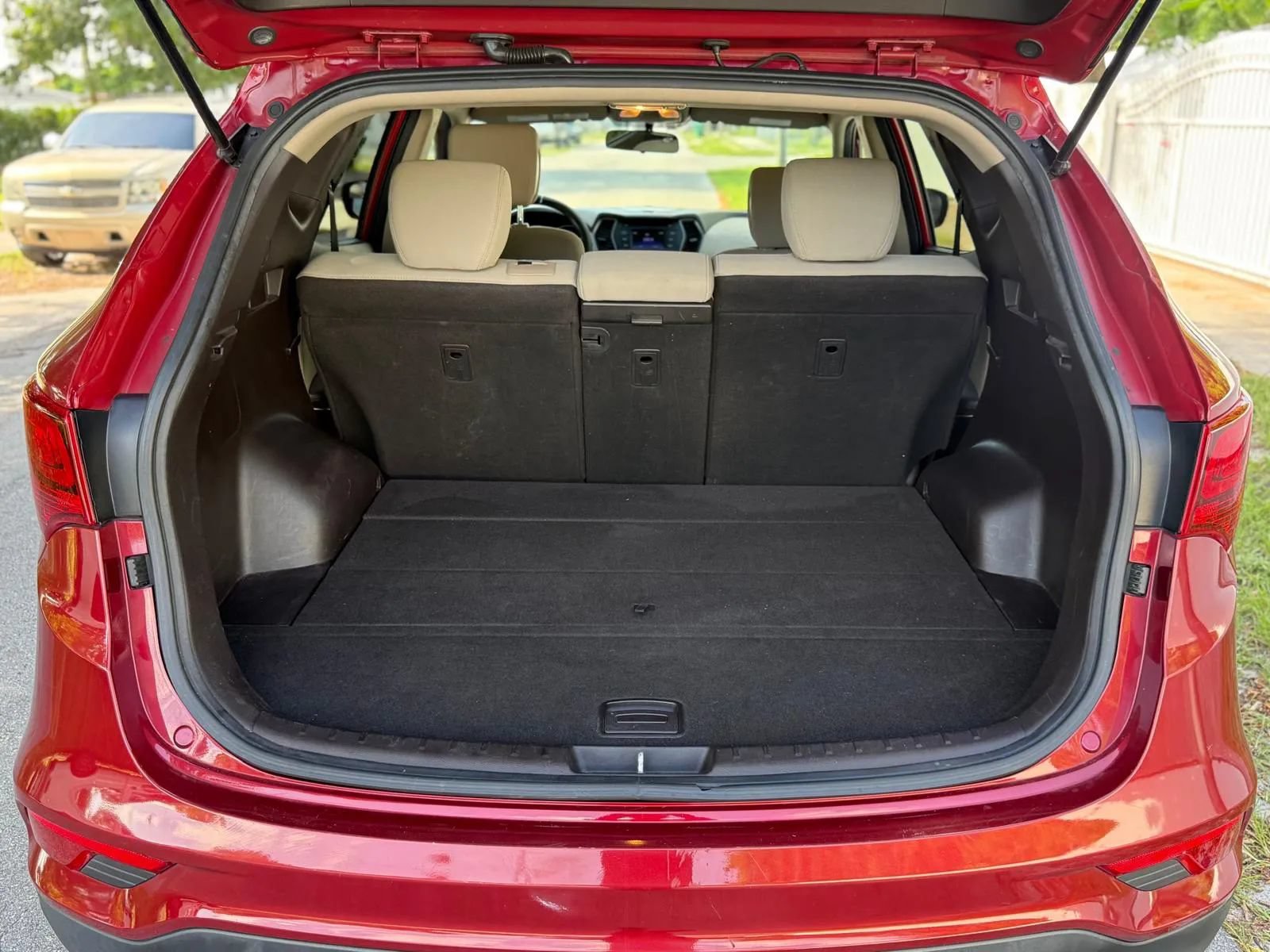 Used 2017 Hyundai Santa Fe Sport FWD image 6