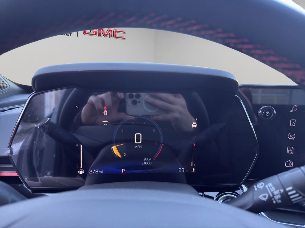 New 2026 Chevrolet Trax RS w/ Sunroof Package image 12