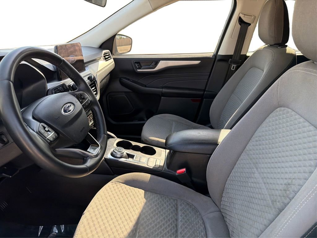 Used 2022 Ford Escape SE w/ Convenience Package FWD image 10