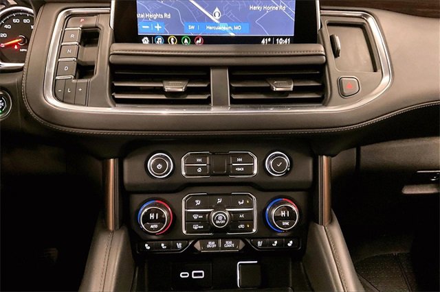 Used 2021 Chevrolet Tahoe High Country w/ Premium Package image 27