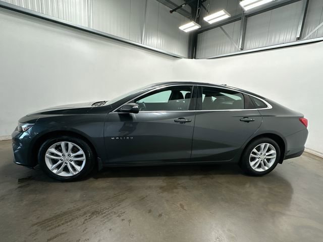 Used 2018 Chevrolet Malibu LT FWD image 2