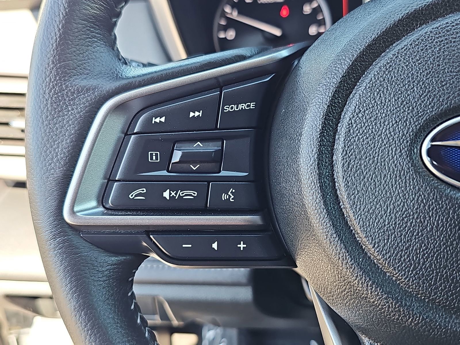 Certified 2023 Subaru Outback Limited image 17