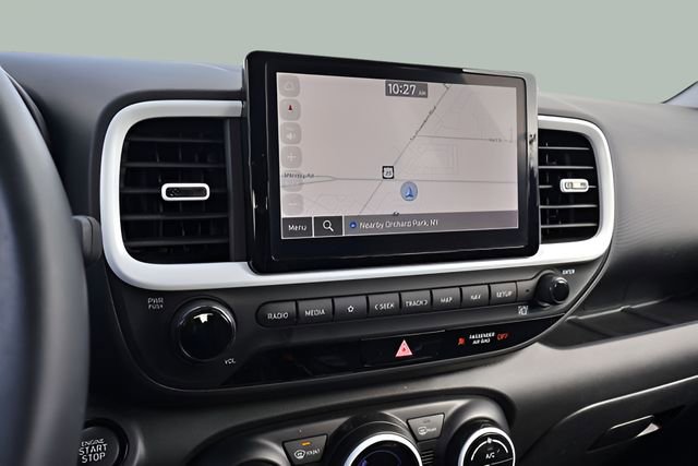 Used 2023 Hyundai Venue Limited w/ Cargo Package FWD image 21