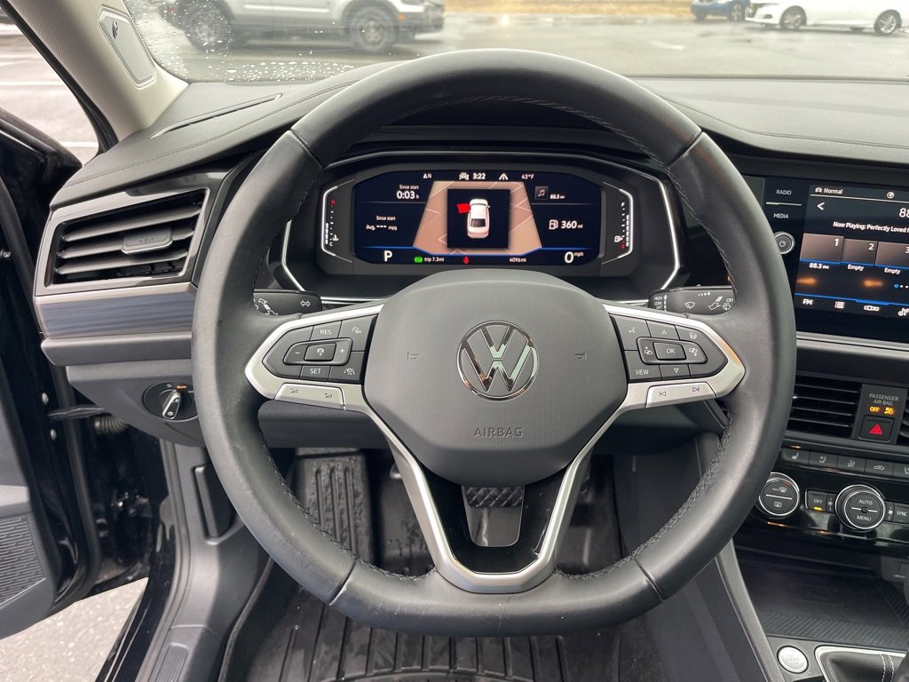 Used 2024 Volkswagen Jetta SEL image 15