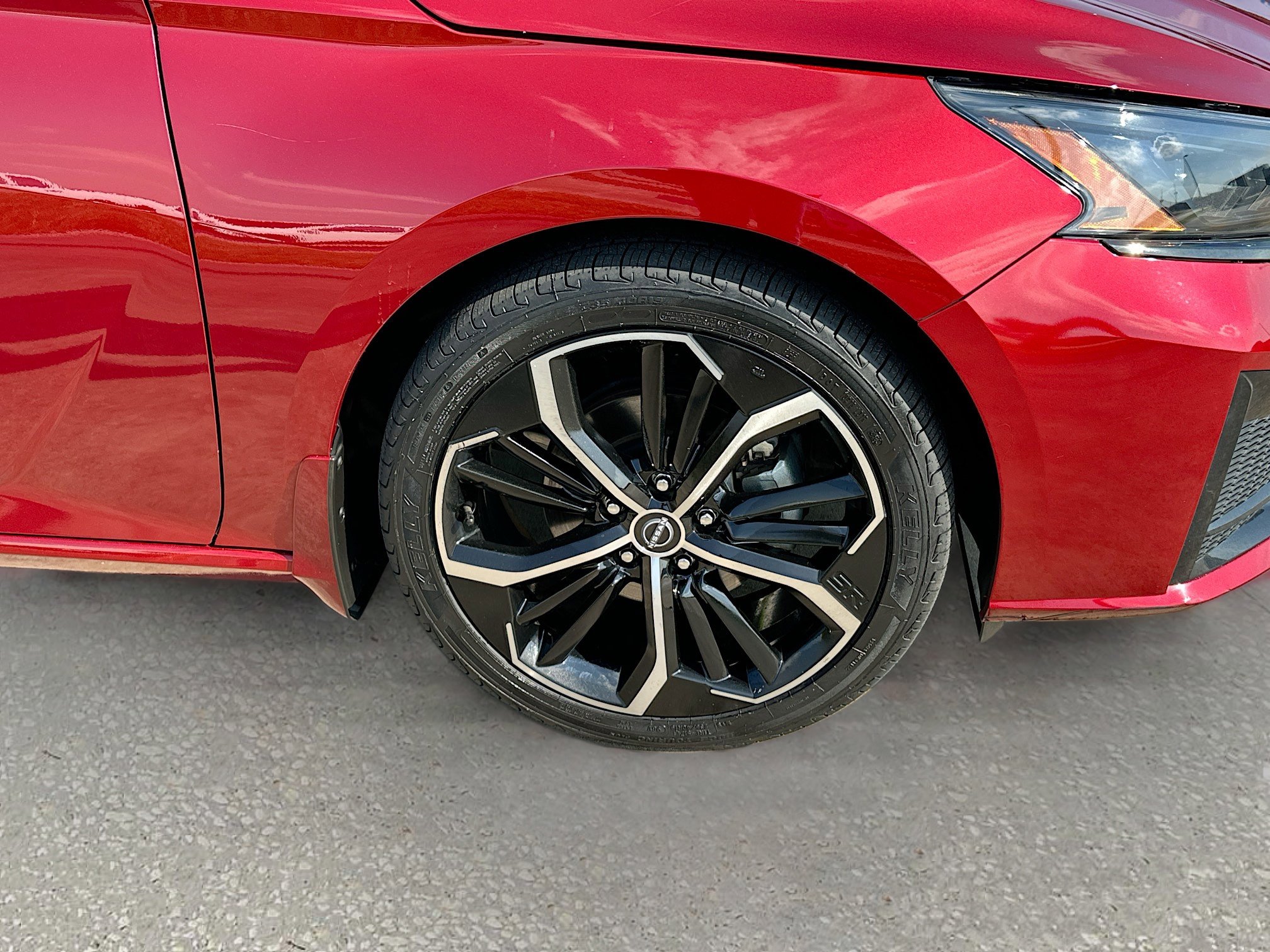 Used 2023 Nissan Altima 2.5 SR w/ SR Premium Package image 29