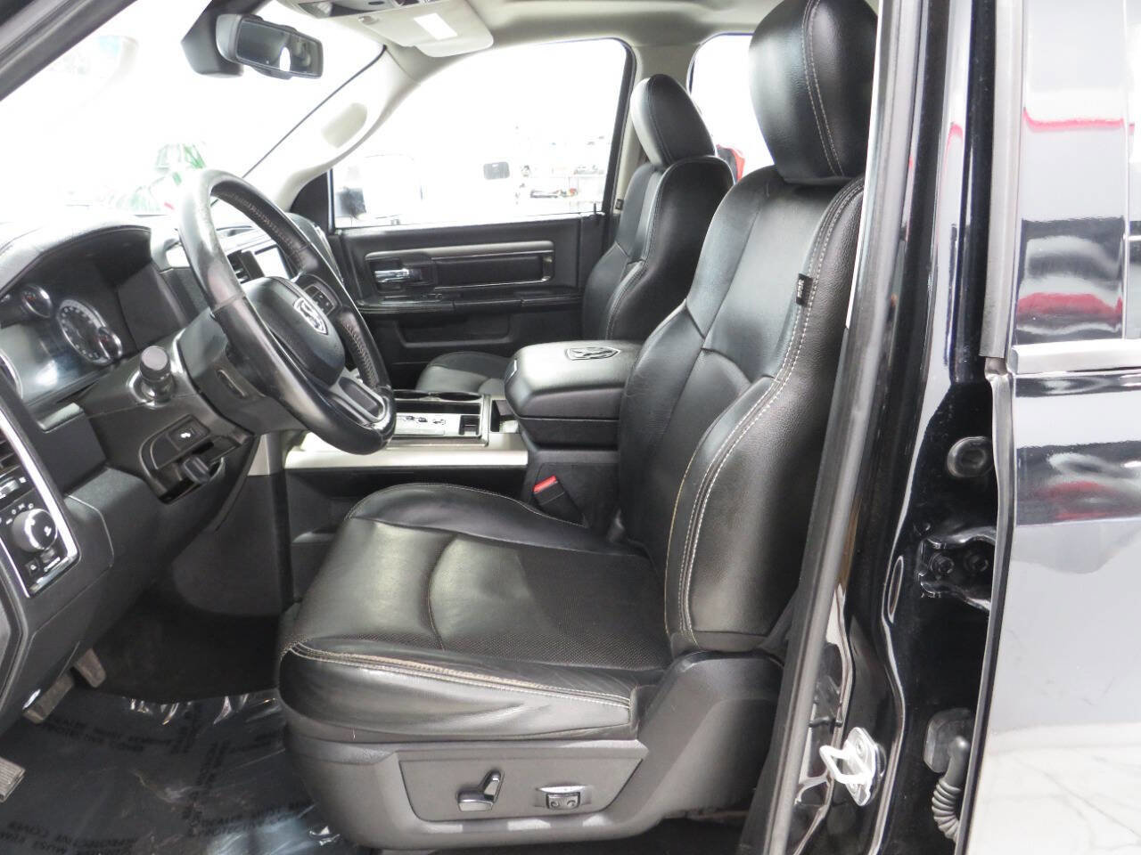 Used 2013 RAM 1500 Sport w/ Sport Premium Group AWD/4WD image 13