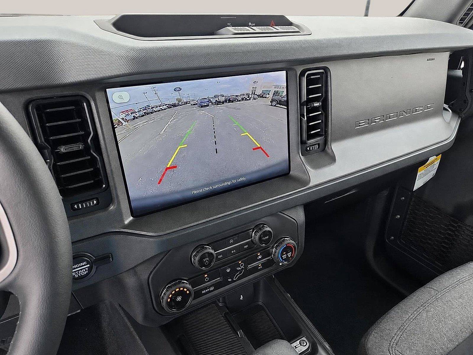 New 2026 Ford Bronco Big Bend w/ Black Appearance Package AWD/4WD image 16