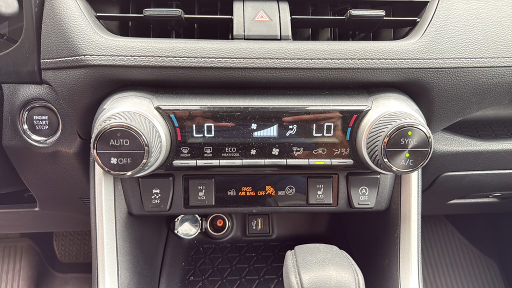 Used 2024 Toyota RAV4 XLE w/ Convenience Package AWD/4WD image 28