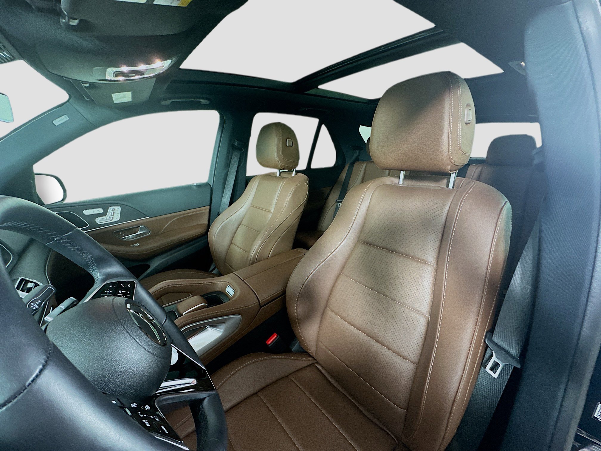 Certified 2024 Mercedes-Benz GLE 350 4MATIC w/ Winter Package image 26