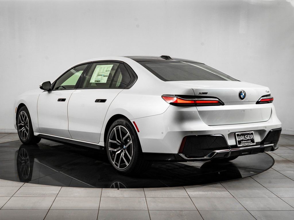 New 2026 BMW 740i xDrive w/ Executive Package image 11