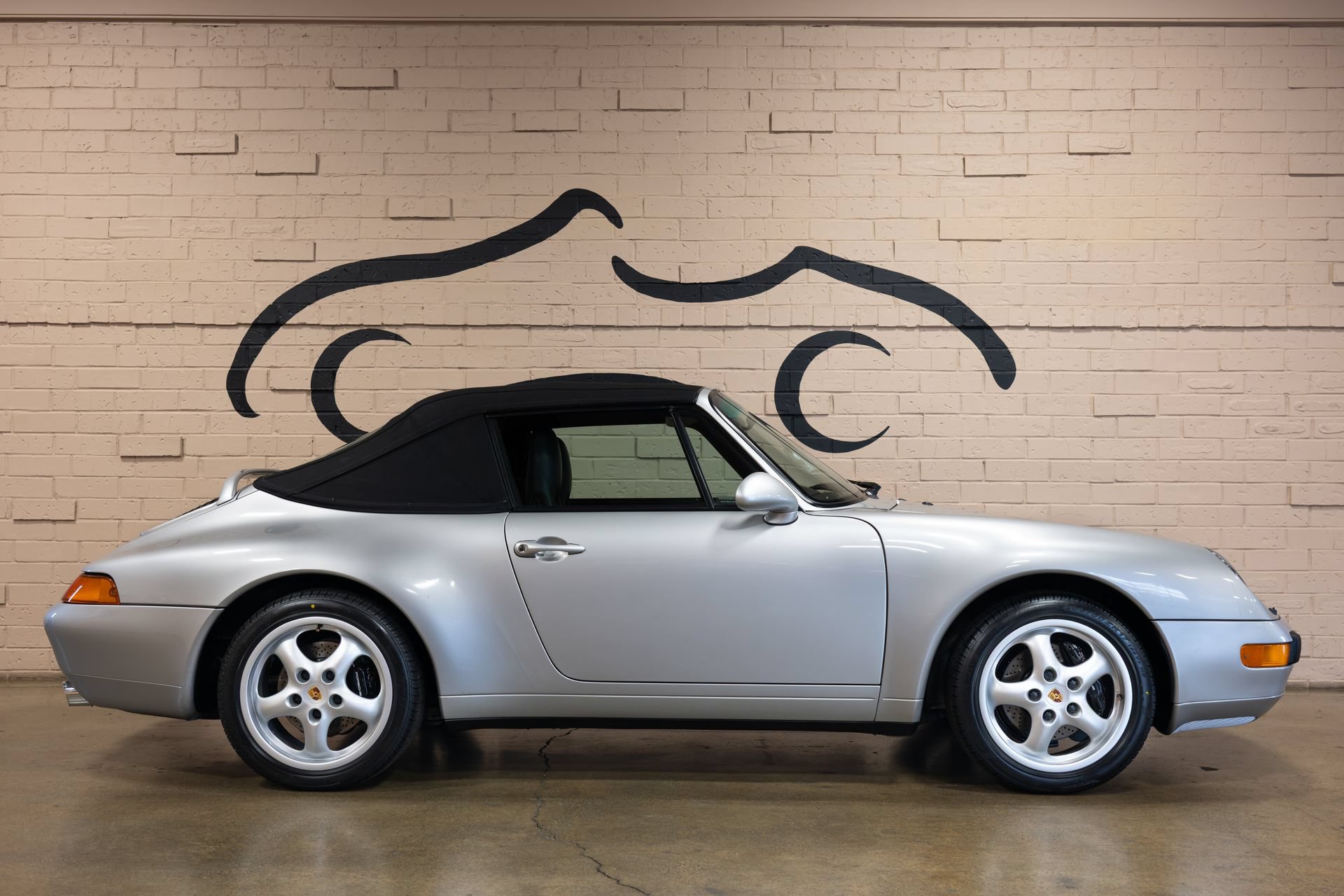Used 1998 Porsche 911 Carrera RWD image 17
