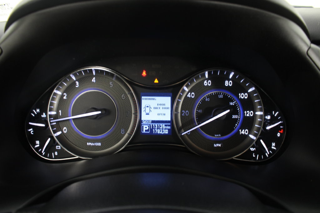 Used 2017 INFINITI QX80 4WD image 12