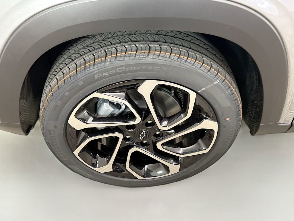 New 2026 Chevrolet Trax RS w/ Driver Confidence Package FWD image 31