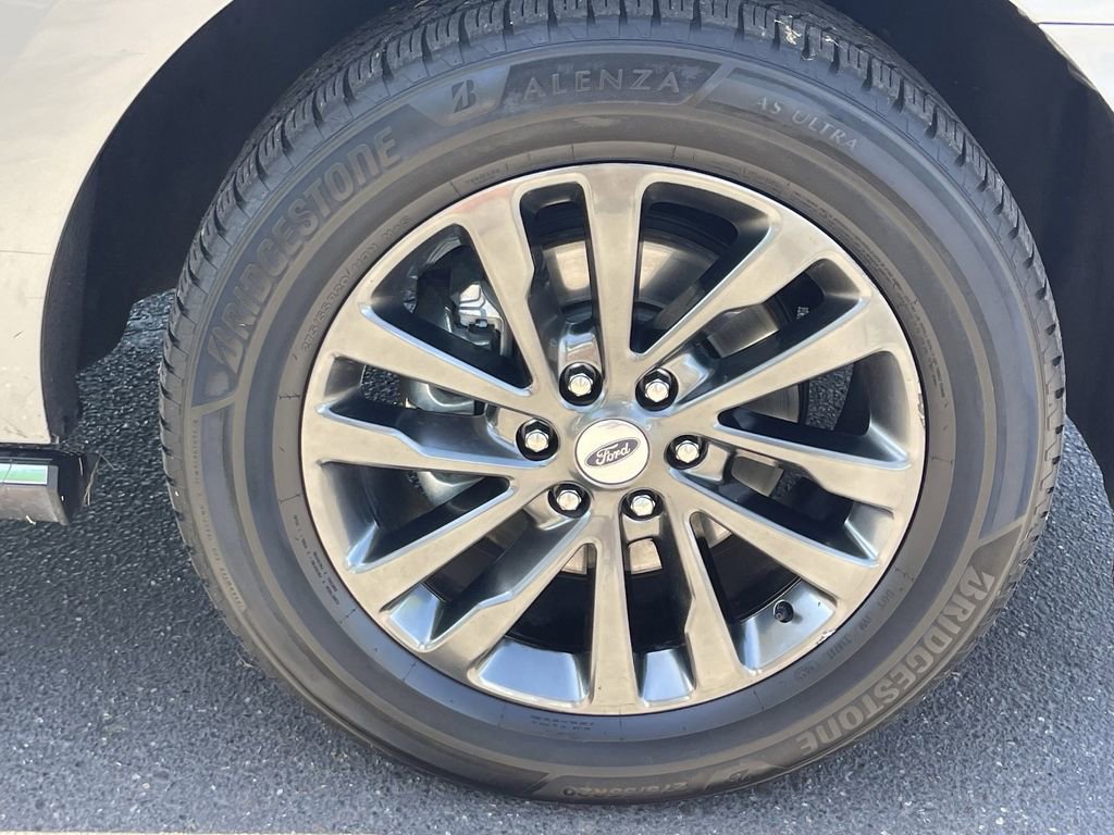 Used 2020 Ford Expedition Limited image 8