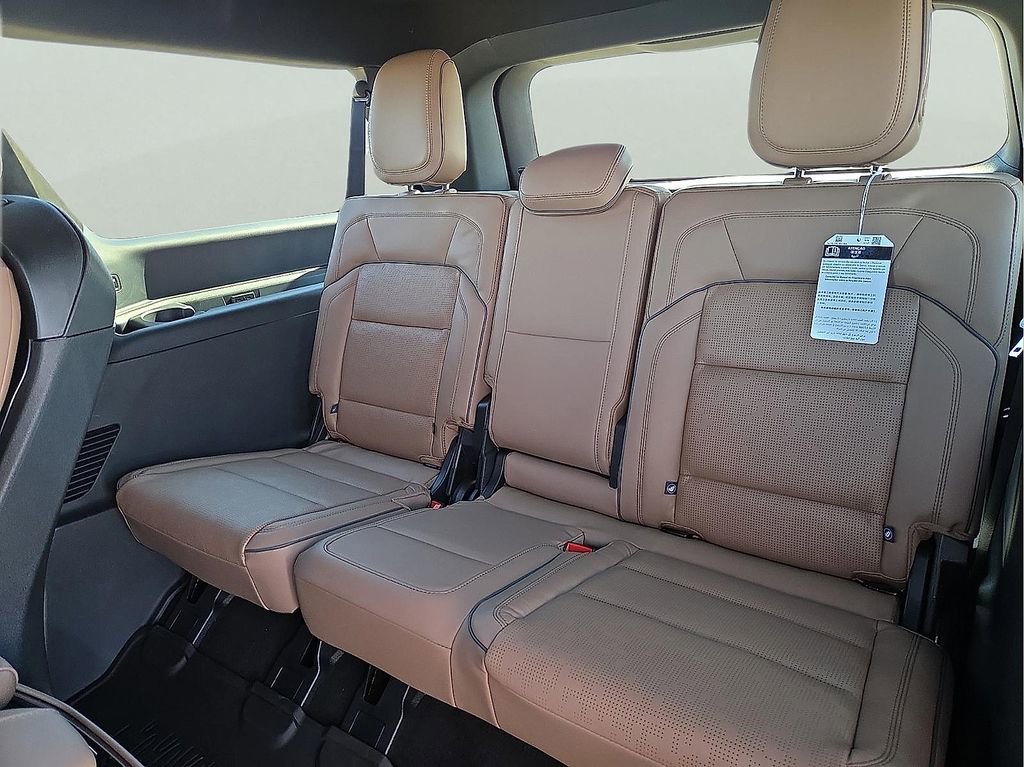 New 2026 Lincoln Navigator Black Label image 14